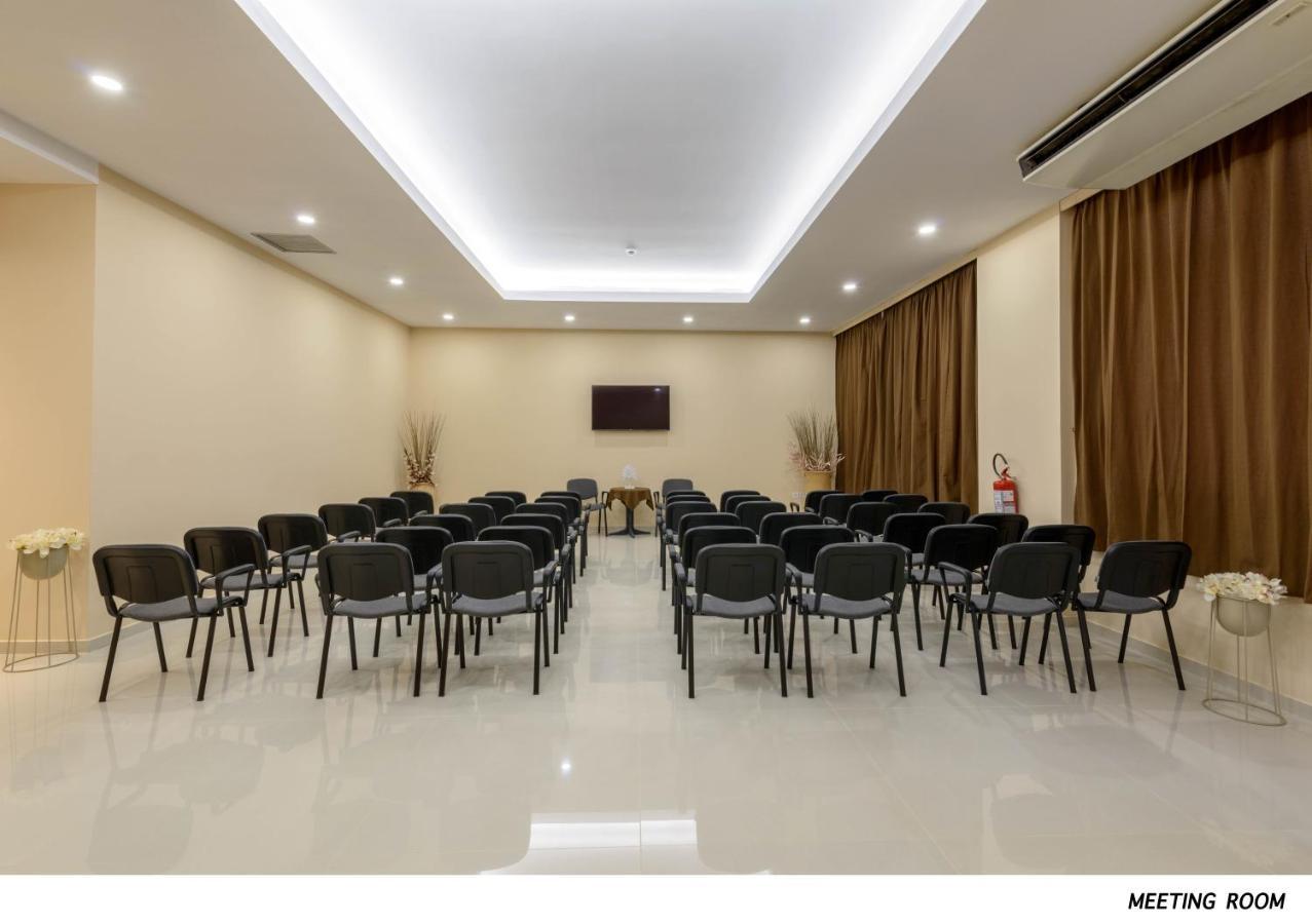 פליראקי Olympos Beach Hotel מראה חיצוני תמונה